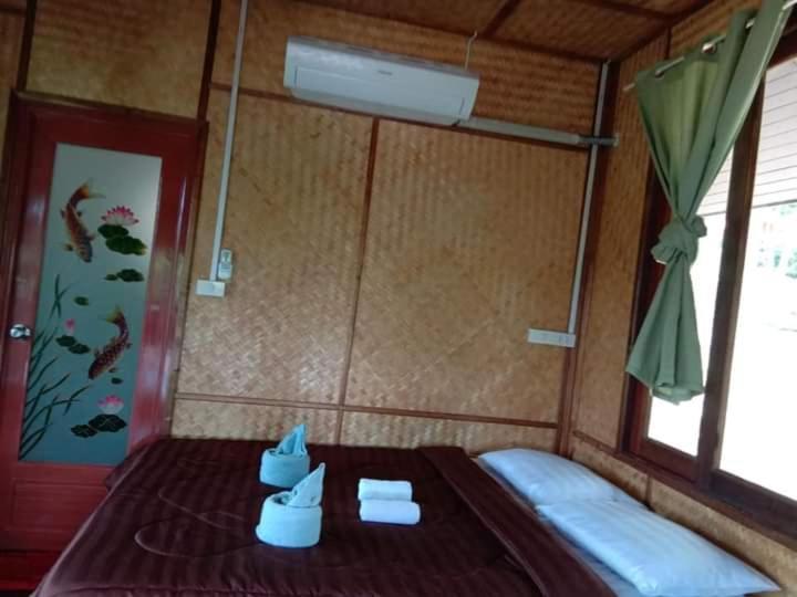 ภูริรักษ์ โฮมสเตย์ Ban Pha Saeng Lang Luaran gambar