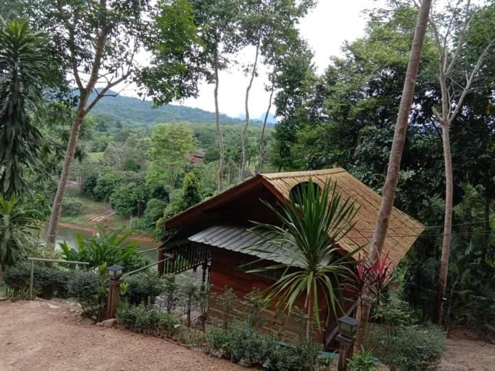 ภูริรักษ์ โฮมสเตย์ Ban Pha Saeng Lang Luaran gambar