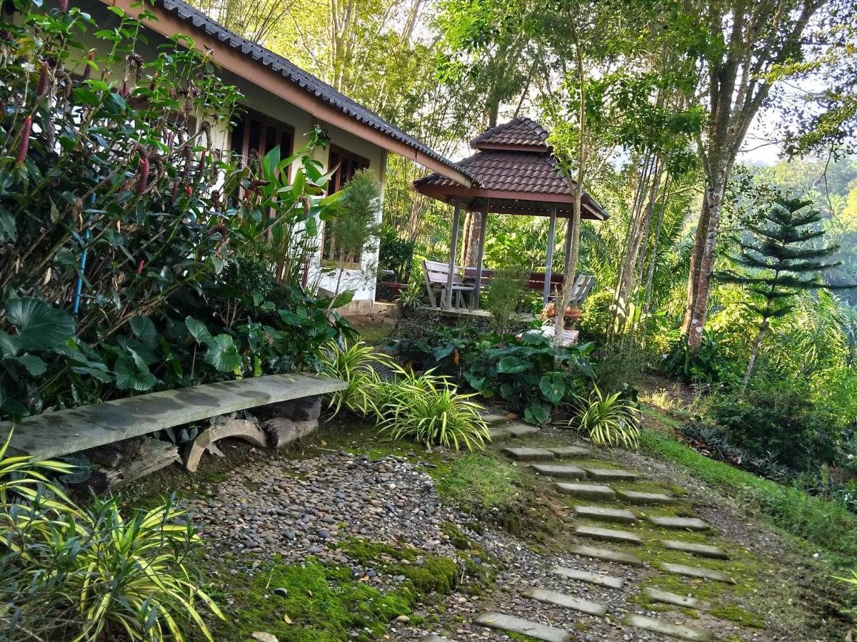 ภูริรักษ์ โฮมสเตย์ Ban Pha Saeng Lang Luaran gambar